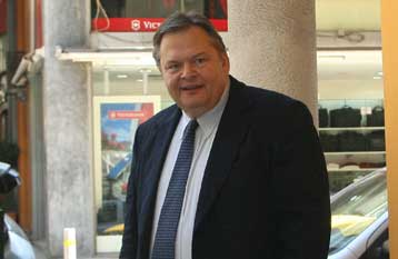 Πρόταση Βενιζέλου για έκτακτο συνέδριο και εκλογή νέου προέδρου στις 14 Οκτωβρίου