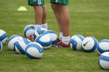 Στη «μάχη» του UEFA Παναθηναϊκός, ΑΕΚ, Αρης, Πανιώνιος και Λάρισα