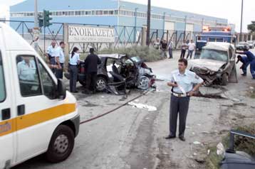 «Κινηματογραφική» καταδίωξη στη Θεσσαλονίκη με ένα νεκρό και δέκα τραυματίες