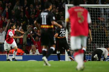 Θρίαμβος της Αρσεναλ επί της Σεβίλης, η Σλάβια νίκησε την πρωτάρα Στεάουα