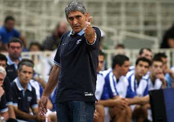 Ο Γιαννάκης διέψευσε ότι είχε φραστικό επεισόδιο με τον Παπαδόπουλο στο Ευρωμπάσκετ