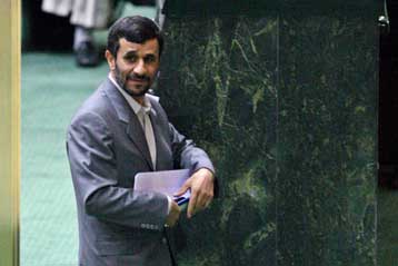 Απέρριψαν οι ΗΠΑ αίτημα του Αχμαντινετζάντ να επισκεφθεί το «Σημείο Μηδέν»