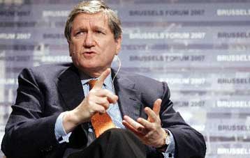 Διαψεύδει ο Χόλμπρουκ συμφωνία με Κάρατζιτς για «ατιμωρησία» από το ICTY