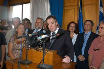 Κυβερνητικές διαβεβαιώσεις για την υλοποίηση των μέτρων υπέρ των πυροπαθών