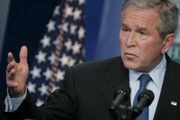 Υπεραμύνθηκε της απόφασης για περιορισμένη απόσυρση από το Ιράκ ο Τζ.Ο.Μπους