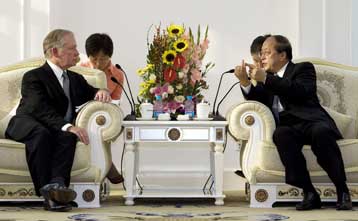 Λυπάται η Mattel για τις ανακλήσεις και ζητά συγγνώμη από τους Κινέζους κατασκευαστές