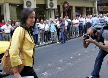 Ανοιχτή η υποψηφιότητα Διαμαντοπούλου για την ηγεσία του ΠΑΣΟΚ