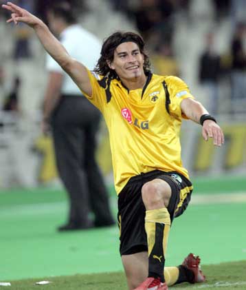 Ο Μπλάνκο «έσβησε» στο τέλος τις αντιστάσεις του Ατρόμητου, 2-0 η ΑΕΚ