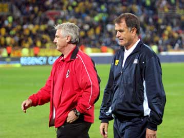 Μας έλειψε το γκολ, τονίζει ο Μπάγεβιτς-Μας αδικεί το αποτέλεσμα, απαντά ο Κατσαβάκης