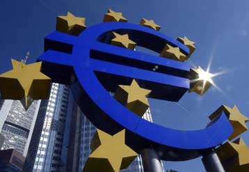 Πάνω από τα 1,41 δολάρια το ευρώ, νέο ρεκόρ για το ενιαίο νόμισμα