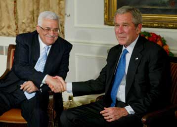 Συνάντηση με τον Αμπάς είχε ο Τζορτζ Μπους στη Νέα Υόρκη
