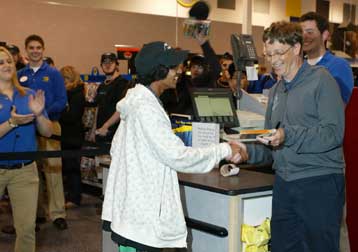 Το παιχνίδι αρχίζει στο πολυαναμενόμενο Halo 3 της Microsoft