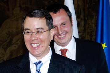 Επιμένουν οι ΗΠΑ για την αντιπυραυλική ασπίδα στην ανατολική Ευρώπη