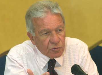 «Μοντέλο ΙΚΑ» με σύνταξη στα 65 για όλους τους μισθωτούς ετοιμάζει η κυβέρνηση