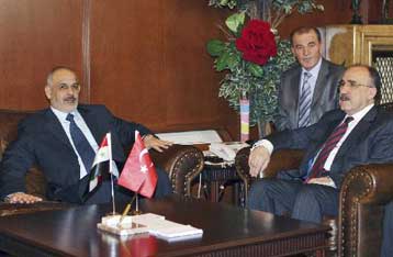 Χωρίς διασυνοριακές επιχειρήσεις η συμφωνία Τουρκίας-Ιράκ για καταστολή του PKK