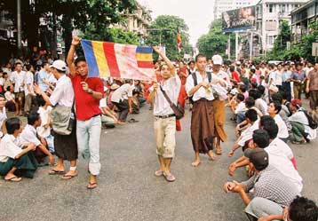 Δορυφορικές εικόνες επιβεβαιώνουν παραβιάσεις ανθρωπίνων δικαιωμάτων στην Μιανμάρ