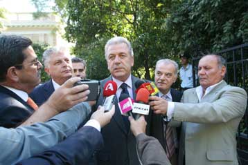 Προσλήψεις 2.000 νοσηλευτών ανακοίνωσε το υπουργείο Υγείας