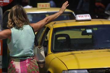 Στα 988 ευρώ κοστολόγησε οδηγός ταξί τη διαδρομή Σύνταγμα – Λιοσίων