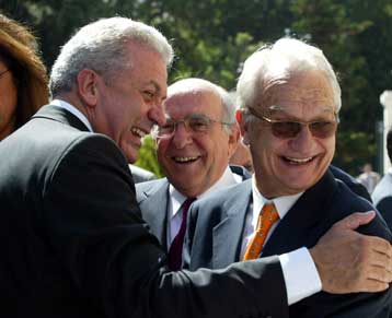 Δεσμεύσεις στη Βουλή για «Καποδίστρια» στη Δικαιοσύνη και επανίδρυση του ΕΣΥ