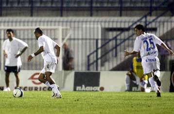Ο Λουτσιάνο έκανε ό,τι ήθελε και ο Ατρόμητος 2-0 τη Λάρισα