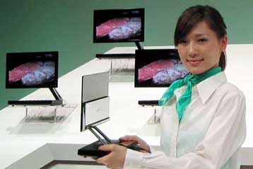 Οι υπέρλεπτες τηλεοράσεις OLED πλησιάζουν τα καταστήματα