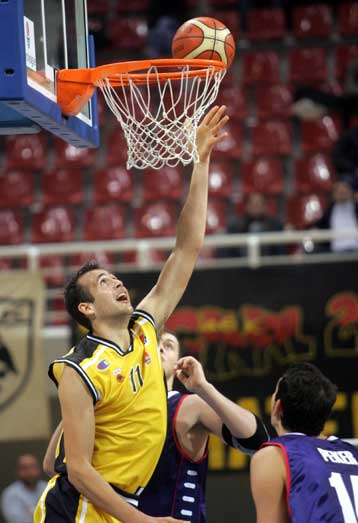 Αδοξο τέλος είχε η συνεργασία του Γλυνιαδάκη με την ΑΕΚ