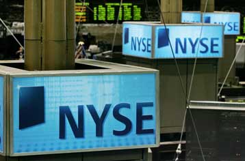 Ιστορικό ρεκόρ για τον Dow Jones στην έναρξη της εβδομάδας