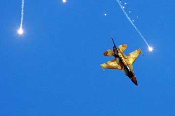 Το Ισραήλ σπάει τη σιωπή, επιβεβαιώνει την αεροπορική επιδρομή στη Συρία