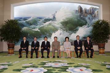 Ξεκίνησαν οι ιστορικές συνομιλίες των ηγετών της Βορείου και της Νοτίου Κορέας