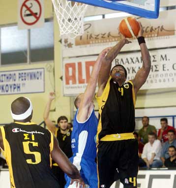 ΑΕΚ και Ολύμπια Λάρισας στα προημιτελικά, αποκλείοντας ΑΓΟΡ και Μαρούσι