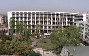 Κλειστό μέχρι το τέλος της εβδομάδας το τμήμα Δημοτικής Εκπαίδευσης του ΑΠΘ