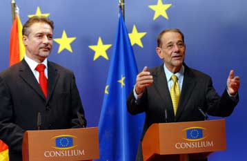 «Δεν μου αρέσουν τα βέτο» λέει ο Σολάνα για την ενταξη της ΠΓΔΜ στην ΕΕ