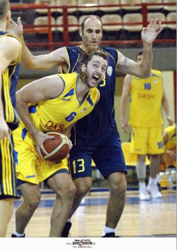 Η Λαμία το ντέρμπι, 71-62 μέσα στο Περιστέρι