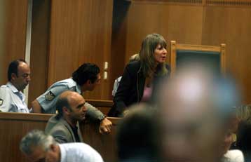 Με την εξέταση μαρτύρων συνεχίζεται η δίκη για το παραδικαστικό