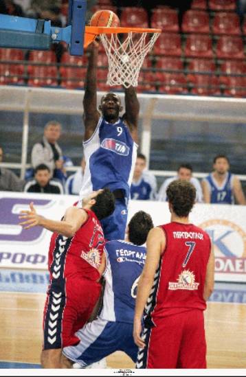 Πρεμιέρα με ήττα για τον Πανελλήνιο στο «Basketorama»