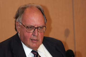 «Αλλες υποψηφιότητες δεν χωρούν» δηλώνει ο Θεόδωρος Πάγκαλος