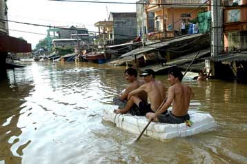 Στους 67 οι νεκροί στο Βιετνάμ από το πέρασμα του τυφώνα Λεκίμα