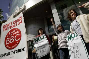 Προς την απόλυση 2.800 εργαζομένων κινείται το BBC