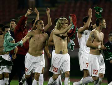 To προφίλ του Ερυθρού Αστέρα