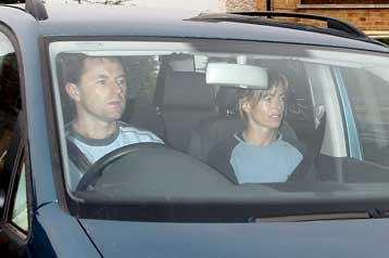 Με προσφυγή στη δικαιοσύνη απειλούν οι ΜακΚαν για όσους λένε ότι νάρκωσαν τη Μαντλίν