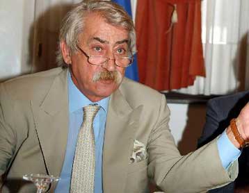 «Εμφύλιος» στον ΟΛΠ, τρία μέλη του ΔΣ αρνούνται να παραιτηθούν