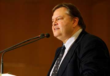 Πρωτοβουλία του ΠΑΣΟΚ για το Ασφαλιστικό προανήγγειλε ο Ευ.Βενιζέλος