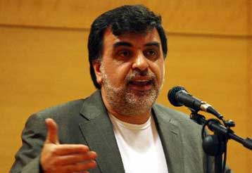 Μόνο στο πλαίσιο της Βουλής ο διάλογος για το Ασφαλιστικό, λέει και η ΑΔΕΔΥ