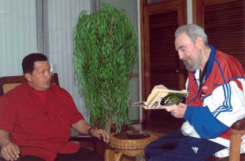 «Alo presidente!» λέει ο Φιντέλ Κάστρο «ζωντανά» στον Τσάβες