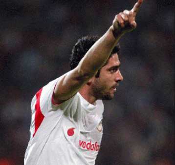 Γλίτωσε τη θλάση o Κωνσταντίνου και επιστρέφει σε δέκα ημέρες