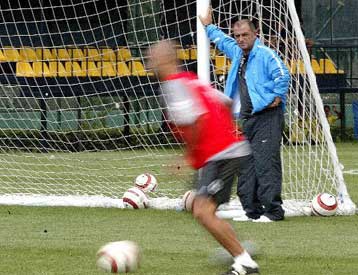 «Ηλεκτρική» η καρέκλα του Τερίμ στο ματς με την Ελλάδα