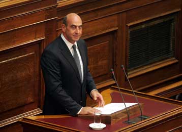 Σχεδιασμό από μηδενική βάση υποσχέθηκε ο Γ.Βουλγαράκης για την ακτοπλοΐα