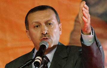 Η άδεια της Εθνοσυνέλευσης δεν σημαίνει εισβολή στο Ιράκ αμέσως, λέει ο Ερντογάν