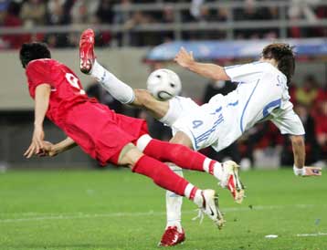 Για την πρόκριση και τη ρεβάνς στο «Αλί Σαμί Γεν»