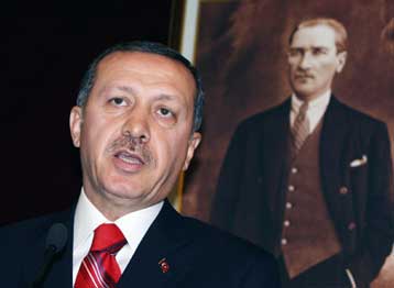 Η τουρκική Εθνοσυνέλευση ενέκρινε τις προτεινόμενες αλλαγές στο Σύνταγμα